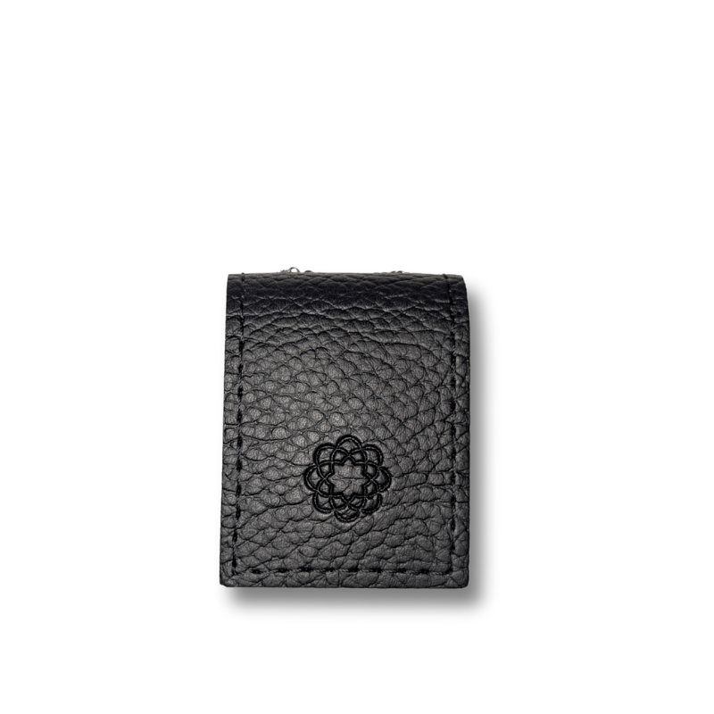 Porta Omamori Apple Skin®
